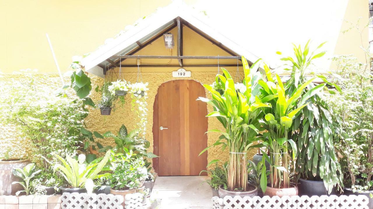 Baan 192 Appartement Bangkok Buitenkant foto