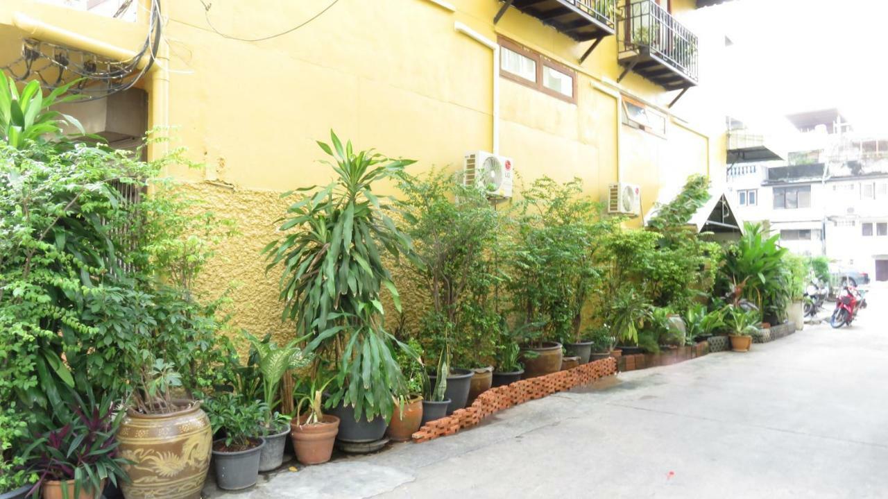 Baan 192 Appartement Bangkok Buitenkant foto